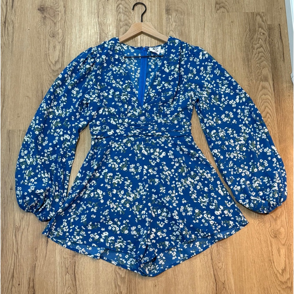 Princess Polly Blue Floral Long Sleeve Romper V-Neck Playsuit Size US 4
